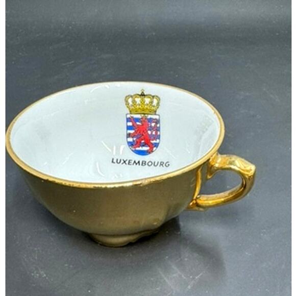 Vintage Bavaria, English, Cup and Saucer, Gold luxenbourg Duchess set - Picture 14 of 16